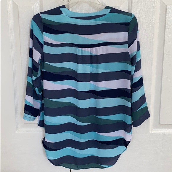 Top - Picture 2 of 3